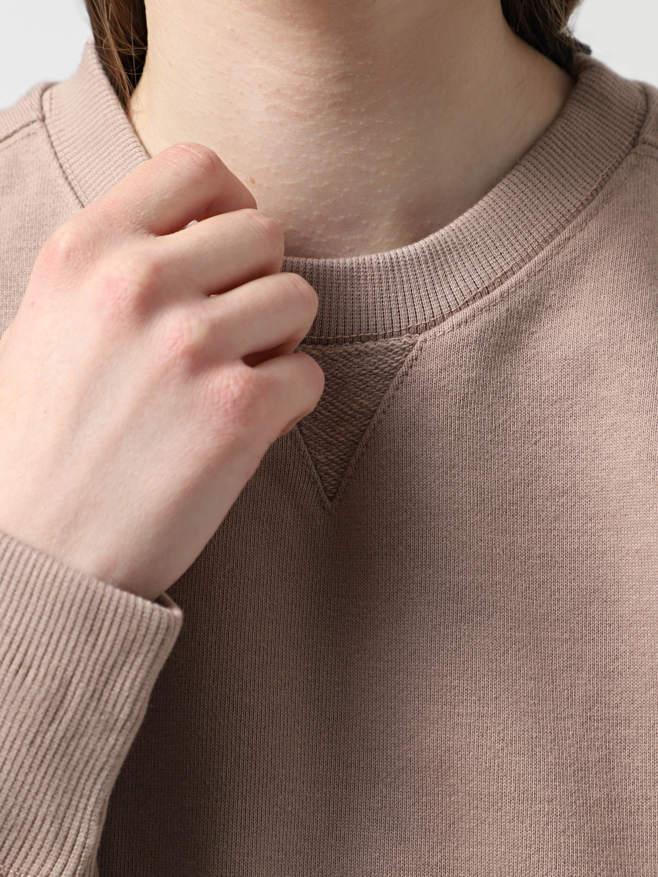 Худи и свитшоты Alpha Industries Essential French Terry Crewneck Gen II модель USE55001C1_249 Фото