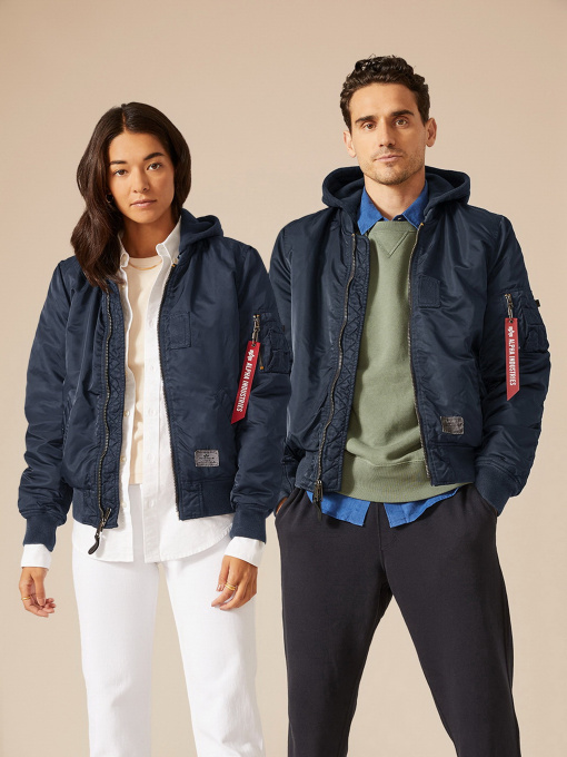 Куртки и дубленки Alpha Industries MA-1 HOODED BATTLEWASH модель UJM51502C1_410 Фото