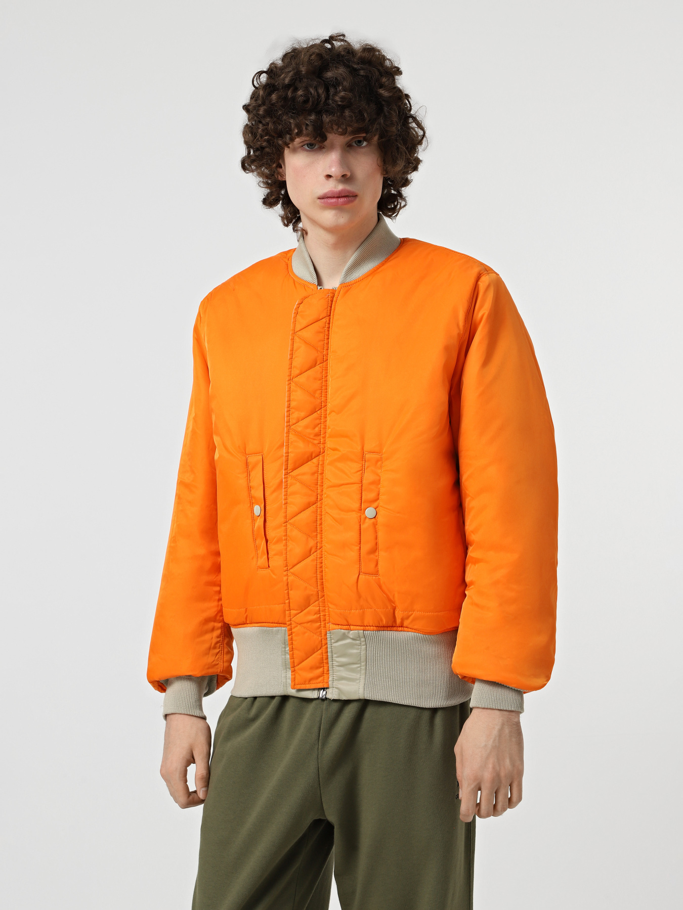 Куртки та дублянки Alpha Industries ALPHA MA-1 FLIGHT JACKET модель MJM21000C1_369 Фото