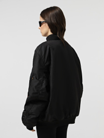 Куртки та дублянки Alpha Industries MA-1 LOGO OXFORD FLIGHT JACKET модель MJM55513C1_001 Фото