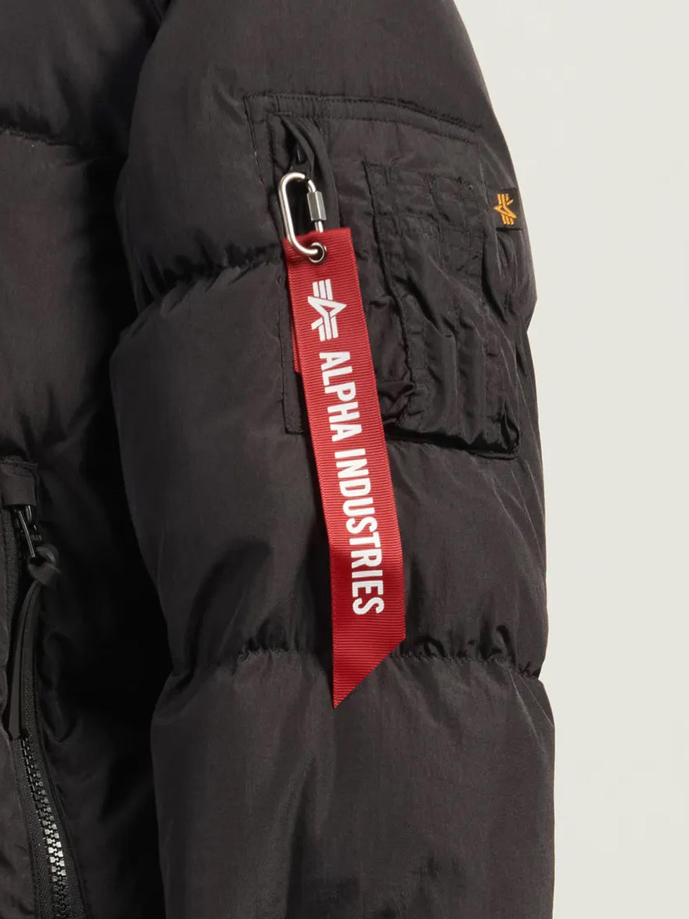Куртки та дублянки Alpha Industries SIERRA SHORT PUFFER W модель WJS55504C1_001 Фото