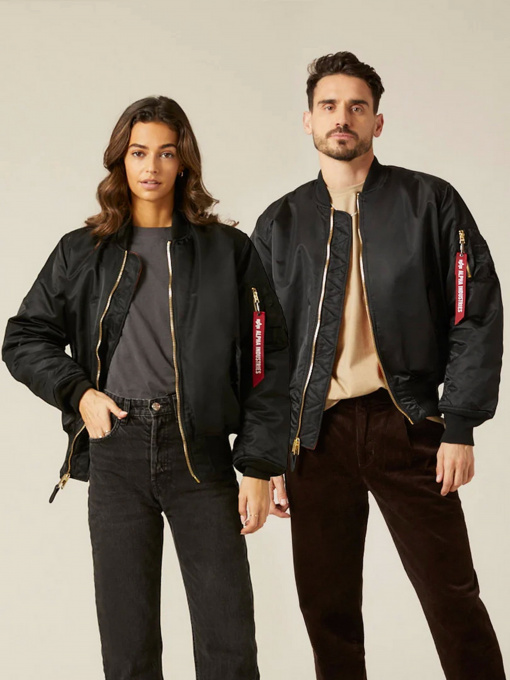 Куртки та дублянки Alpha Industries Ma-1 модель MJM21000C1_001 Фото