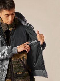 Куртки та дублянки Alpha Industries MA-1 NATUS модель MJM47506C1_022 Фото