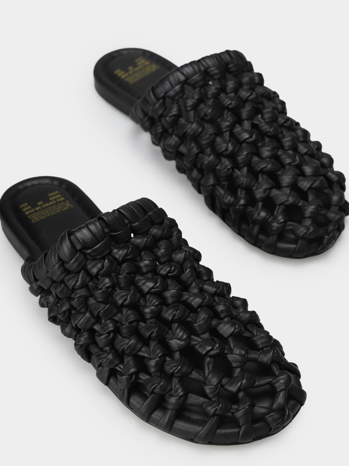 Шлёпанцы Bronx модель 85093-D-01-Black Фото