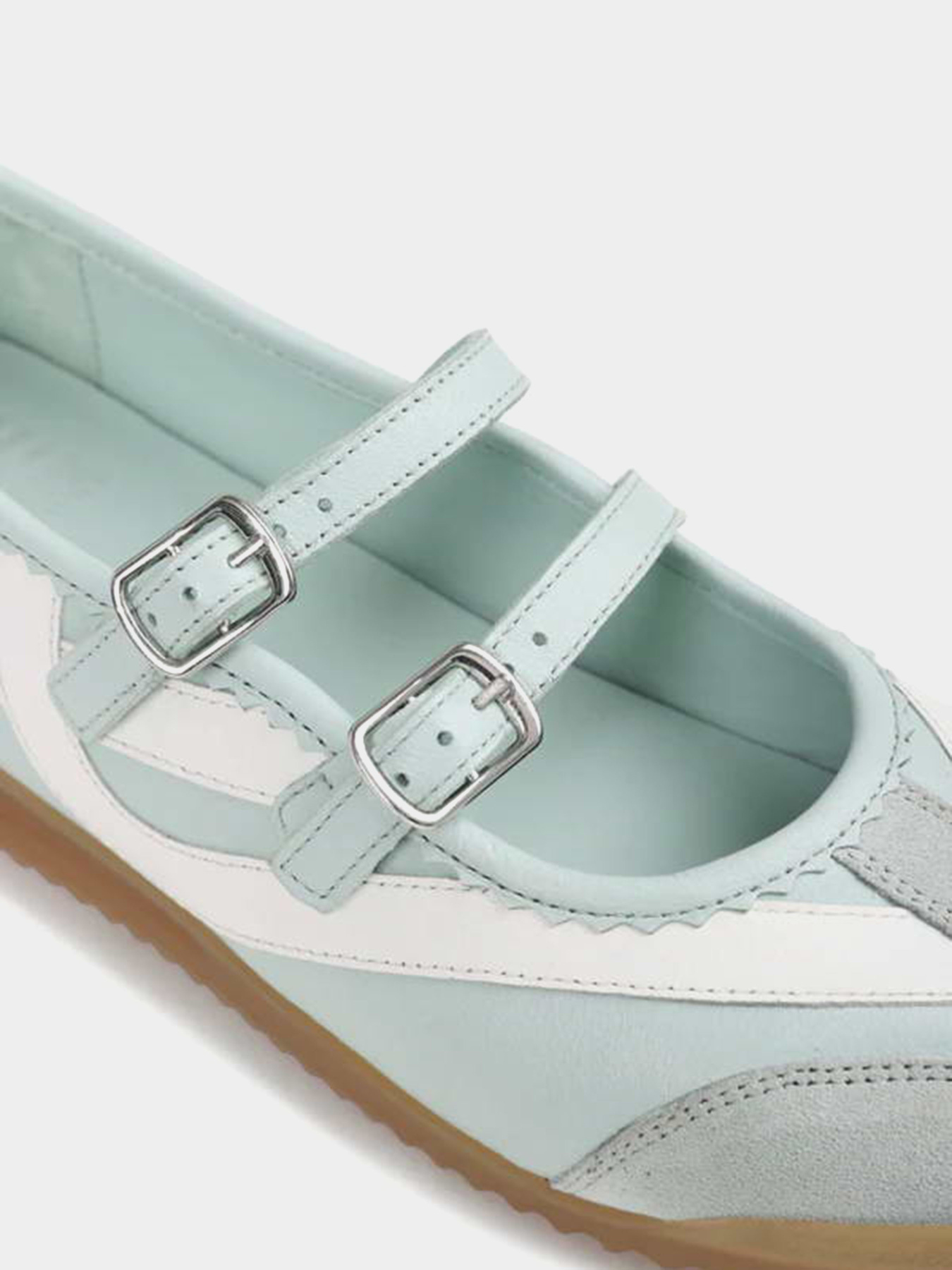 Туфли и лоферы Bronx модель 66685-UC-3906-Fresh Mint/Off Wh Фото
