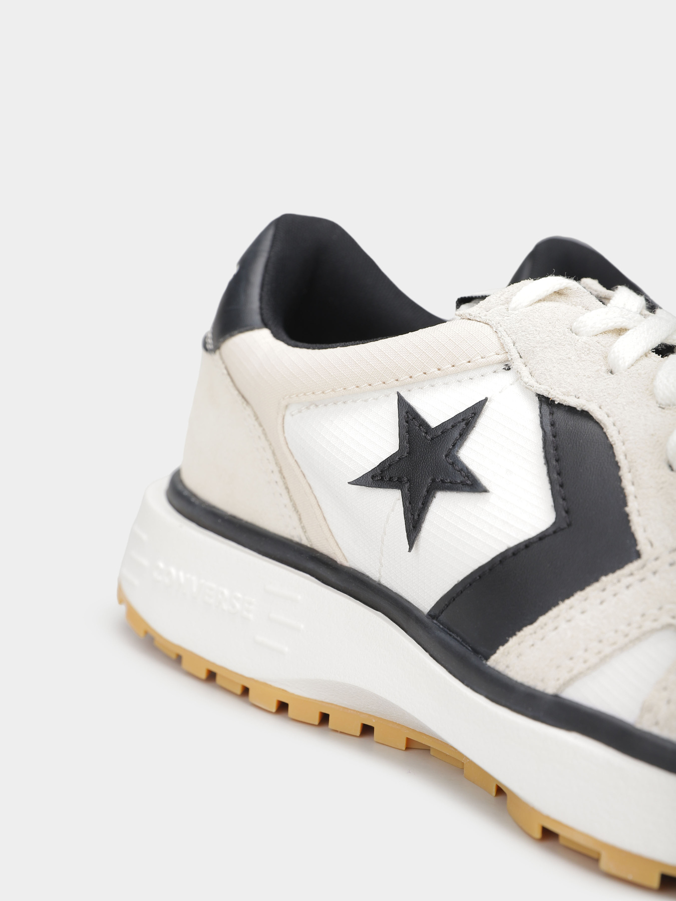 Кроссовки CONVERSE OMNI TRAINER модель A13375C Фото