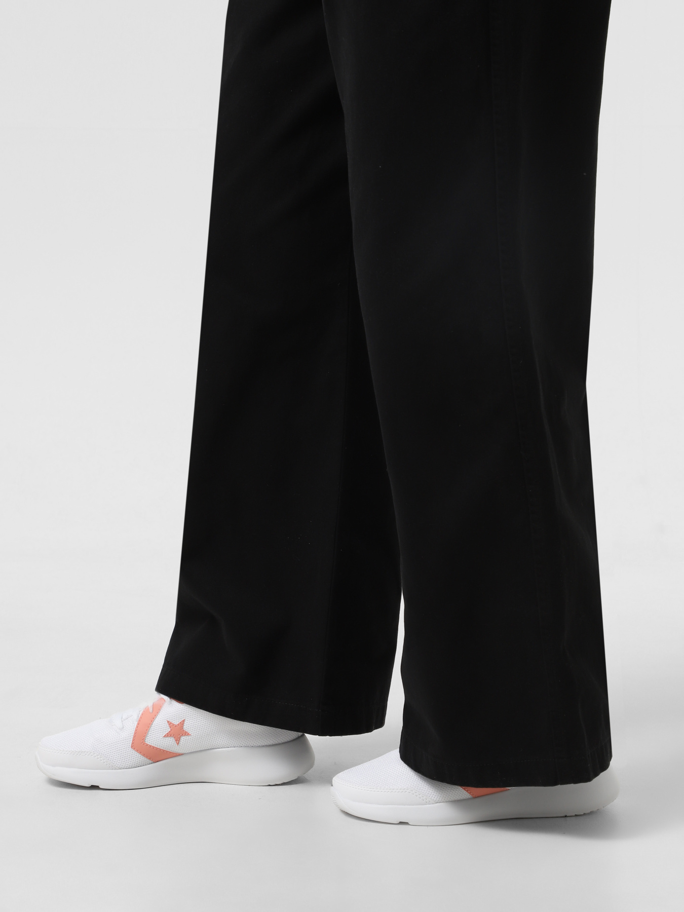 Кроссовки CONVERSE DAY ONE TRAINER OX модель A15633C Кроссовки CONVERSE DAY ONE TRAINER OX модель A15633C Фото