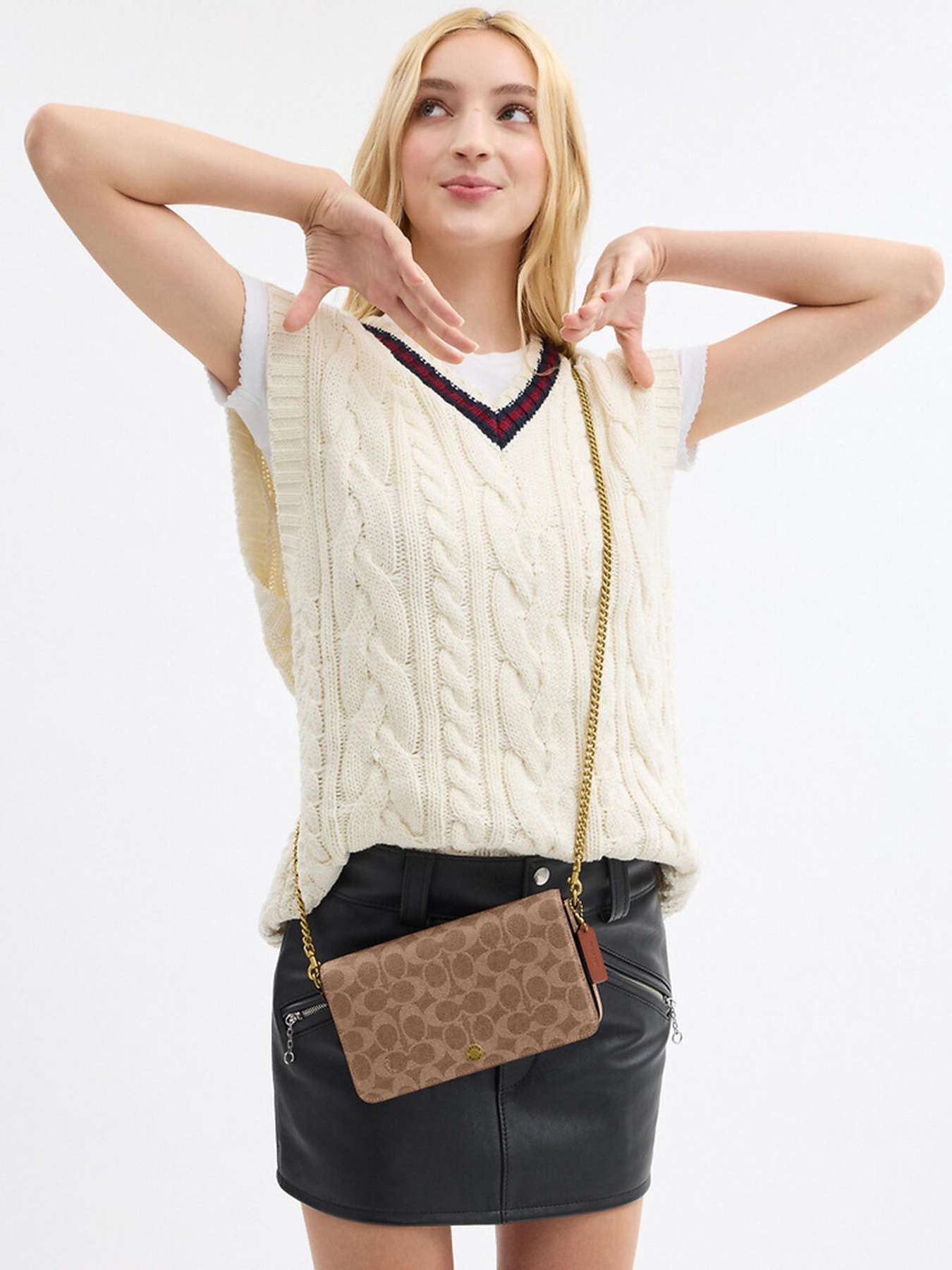 Сумки Coach модель CAO03B4XHG Сумки Coach модель CAO03B4XHG Фото