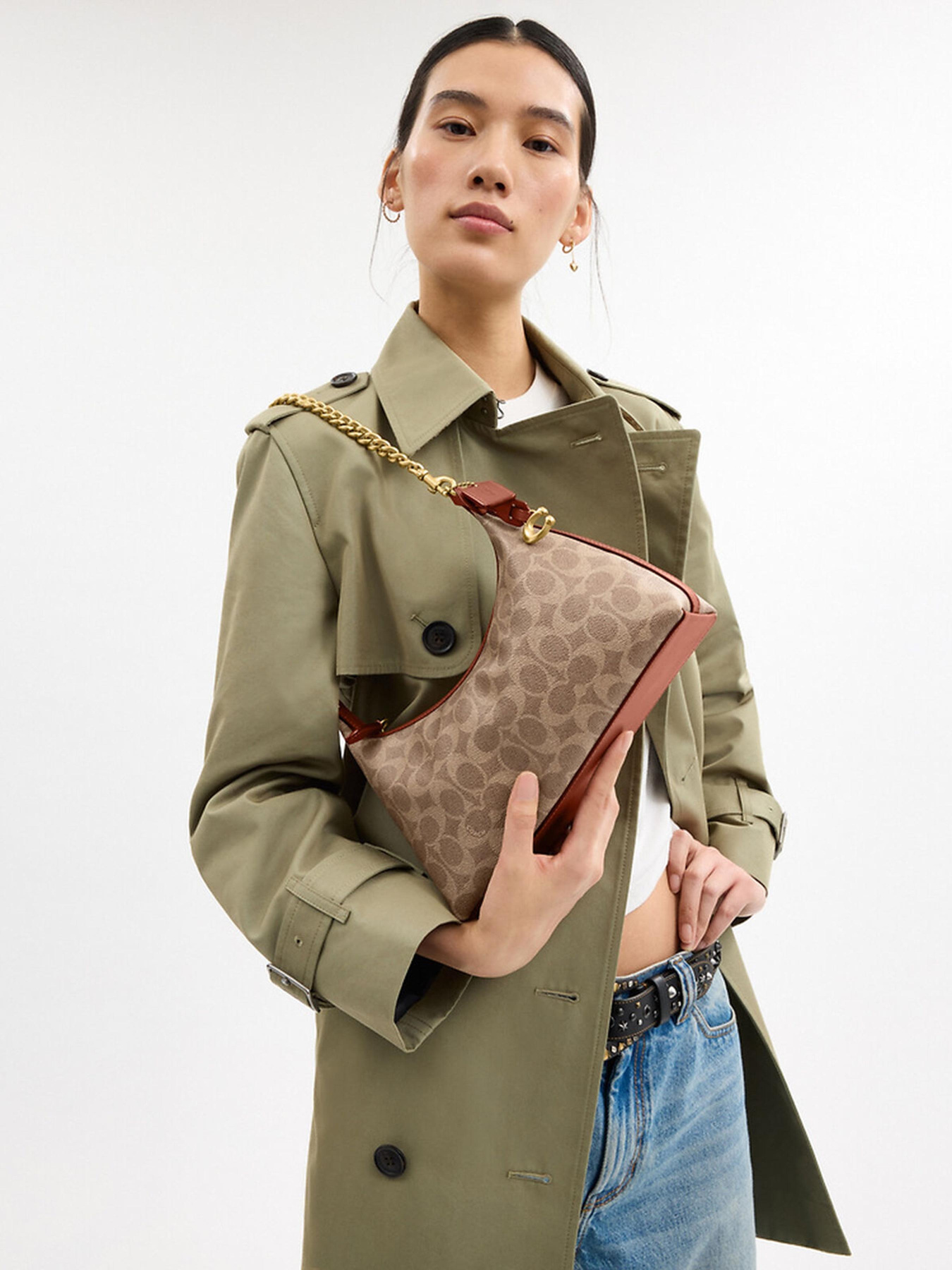 Сумки Coach модель CAM26B4XHG Фото