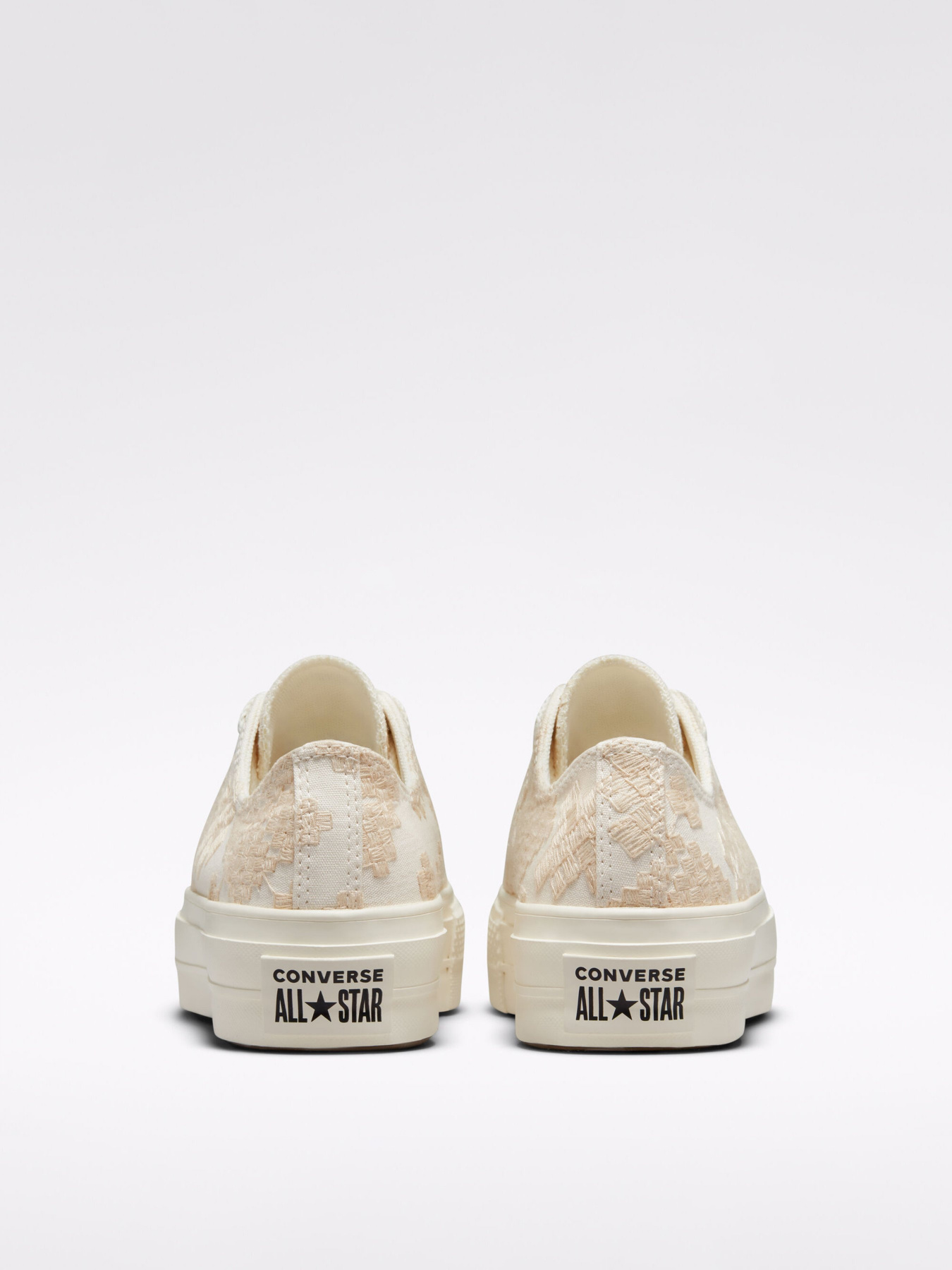 Кеды CONVERSE Chuck Taylor All Star Lift Festival Broderie модель A02225C Кеды CONVERSE Chuck Taylor All Star Lift Festival Broderie модель A02225C Фото