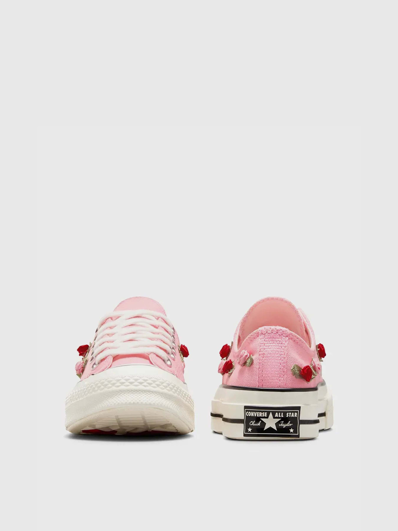Кеды CONVERSE CHUCK 70 VALENTINE'S DAY модель A13649C Кеды CONVERSE CHUCK 70 VALENTINE'S DAY модель A13649C Фото