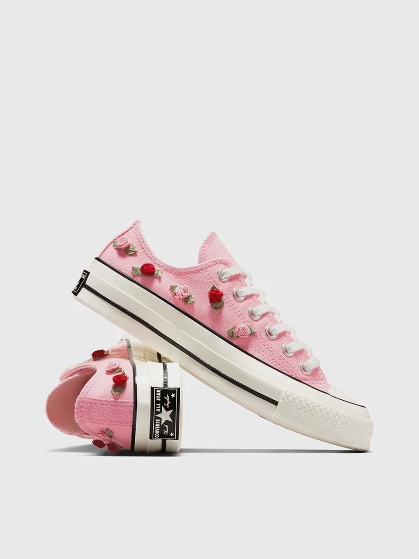 Кеды CONVERSE CHUCK 70 VALENTINE'S DAY модель A13649C Кеды CONVERSE CHUCK 70 VALENTINE'S DAY модель A13649C Фото