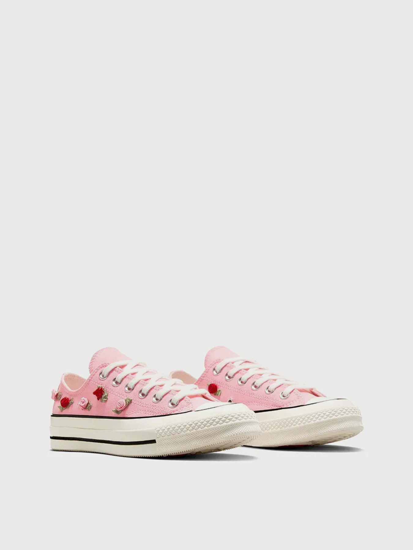 Кеды CONVERSE CHUCK 70 VALENTINE'S DAY модель A13649C Кеды CONVERSE CHUCK 70 VALENTINE'S DAY модель A13649C Фото