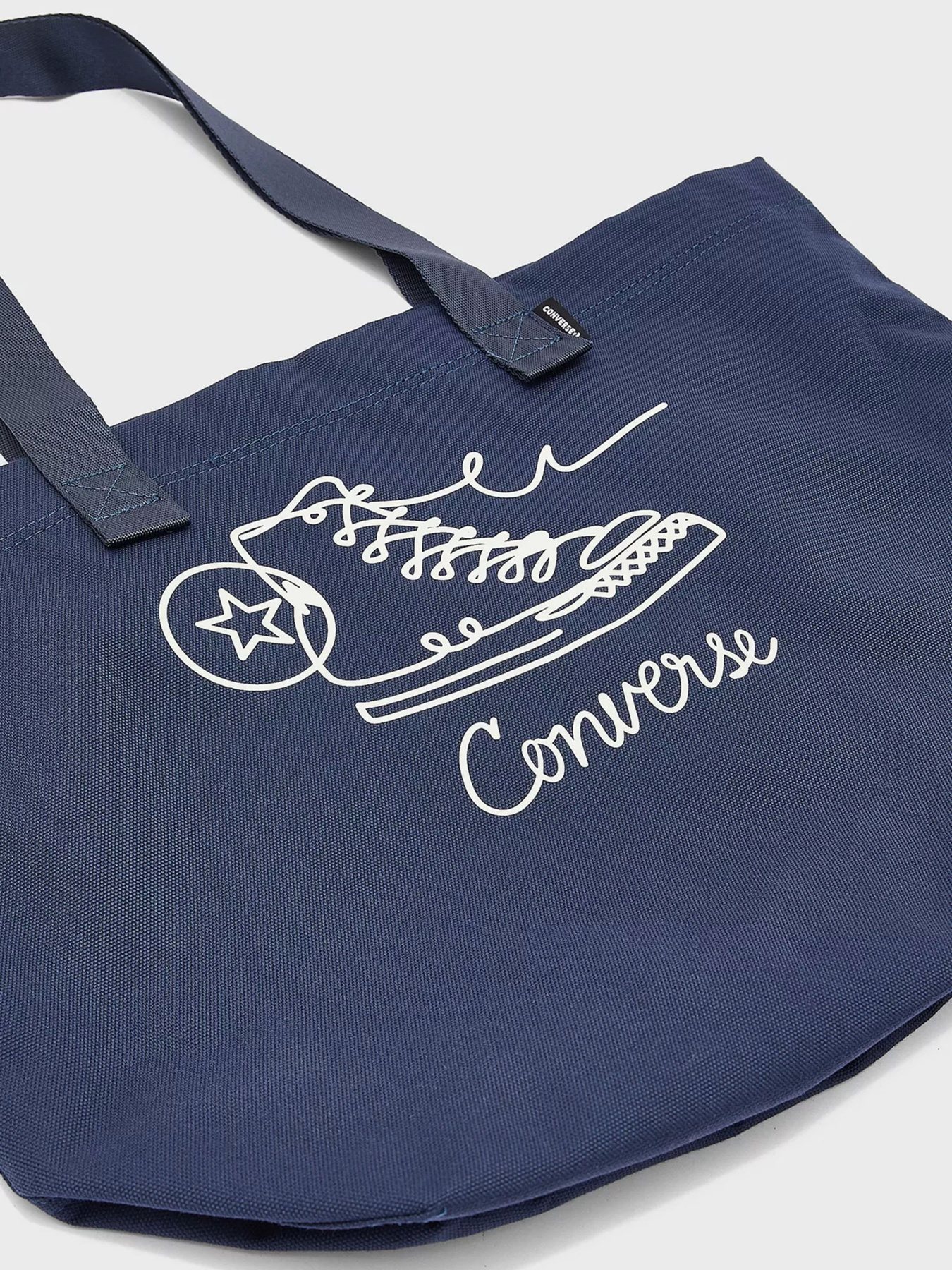 Сумки CONVERSE Graphic Tote модель 10025224-410 Сумки CONVERSE Graphic Tote модель 10025224-410 Фото