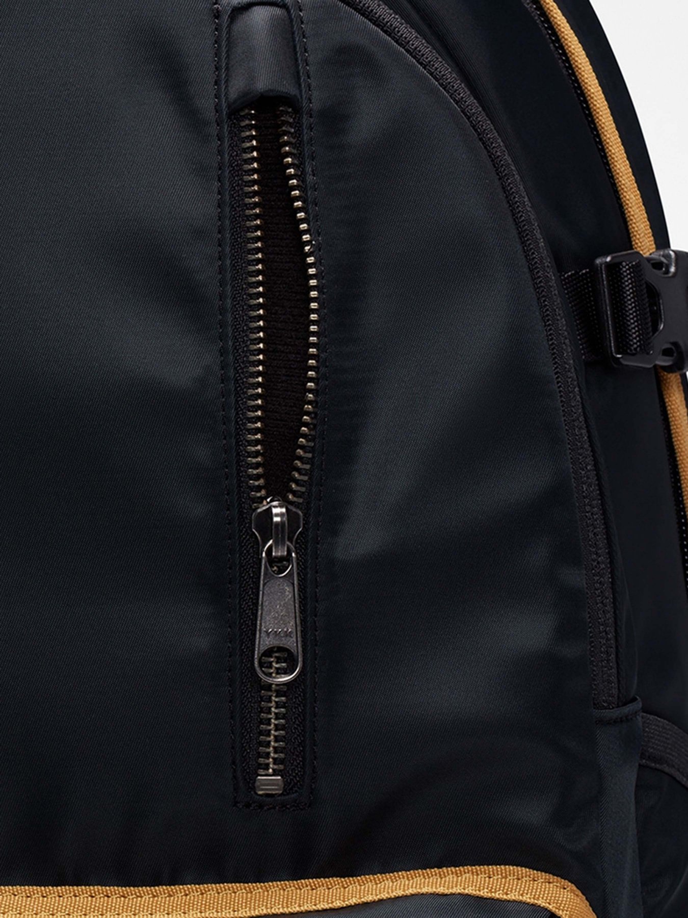 Рюкзаки CONVERSE Premium Straight Edge модель 10024562-001 Фото
