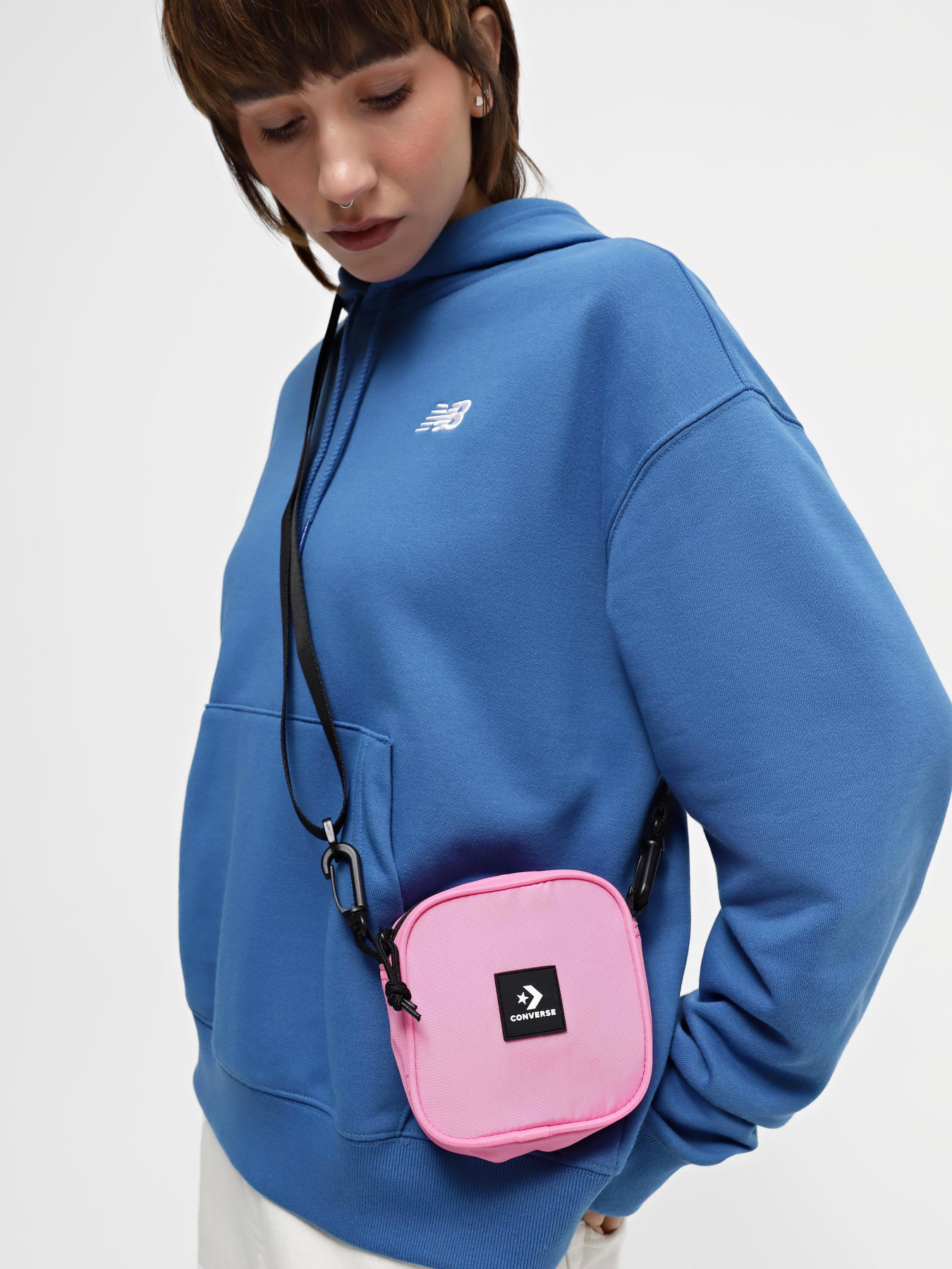 Сумки CONVERSE FLOATING POCKET модель 10025360-674 Сумки CONVERSE FLOATING POCKET модель 10025360-674 Фото
