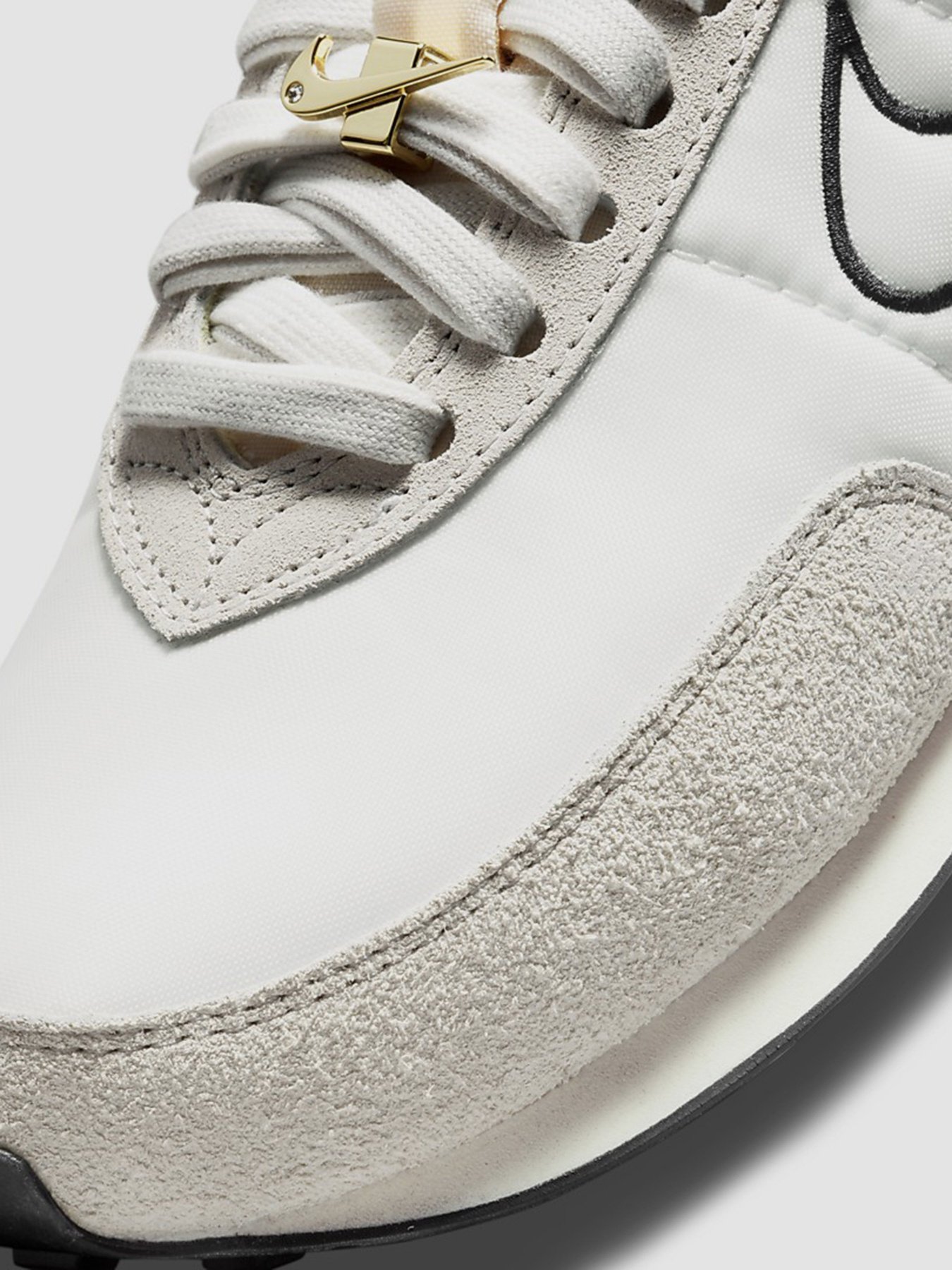 Кросівки NIKE Waffle Trainer 2 модель DH4390-100 Кросівки NIKE Waffle Trainer 2 модель DH4390-100 Фото