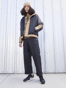 Кросівки NIKE  Waffle One модель DX9428-001 Фото