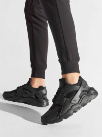 Кросівки NIKE Air Huarache модель DD1068-002 Фото