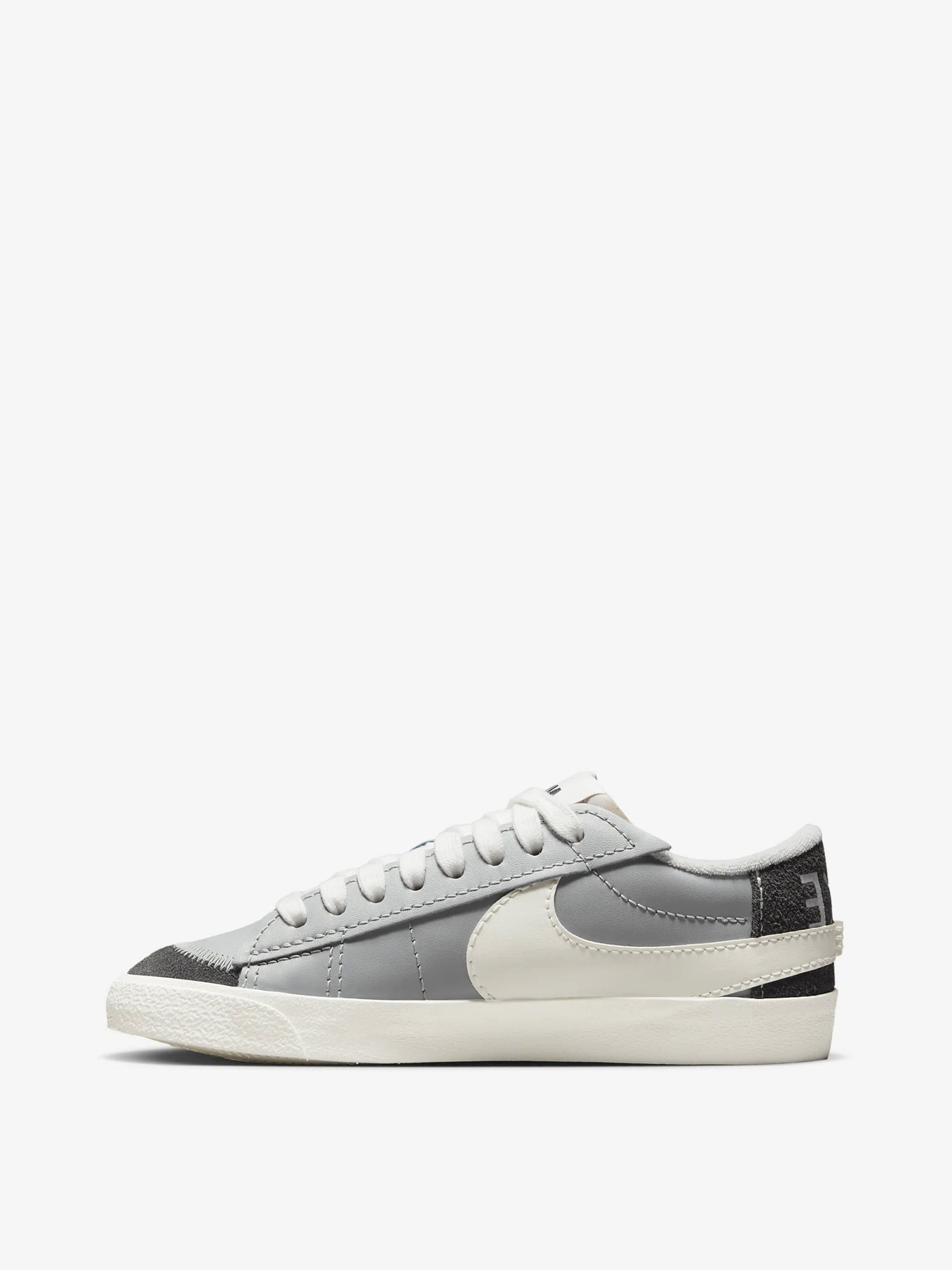 Кеди NIKE Blazer Low '77 Jumbo SE модель FJ5467-077 Кеди NIKE Blazer Low '77 Jumbo SE модель FJ5467-077 Фото