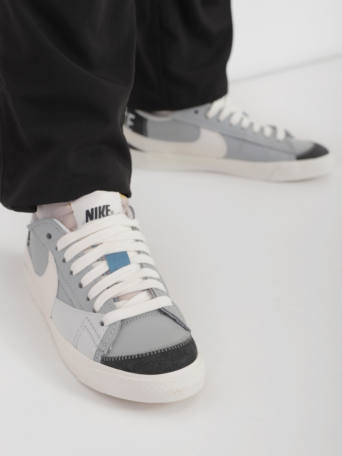 Кеди NIKE Blazer Low '77 Jumbo SE модель FJ5467-077 Кеди NIKE Blazer Low '77 Jumbo SE модель FJ5467-077 Фото