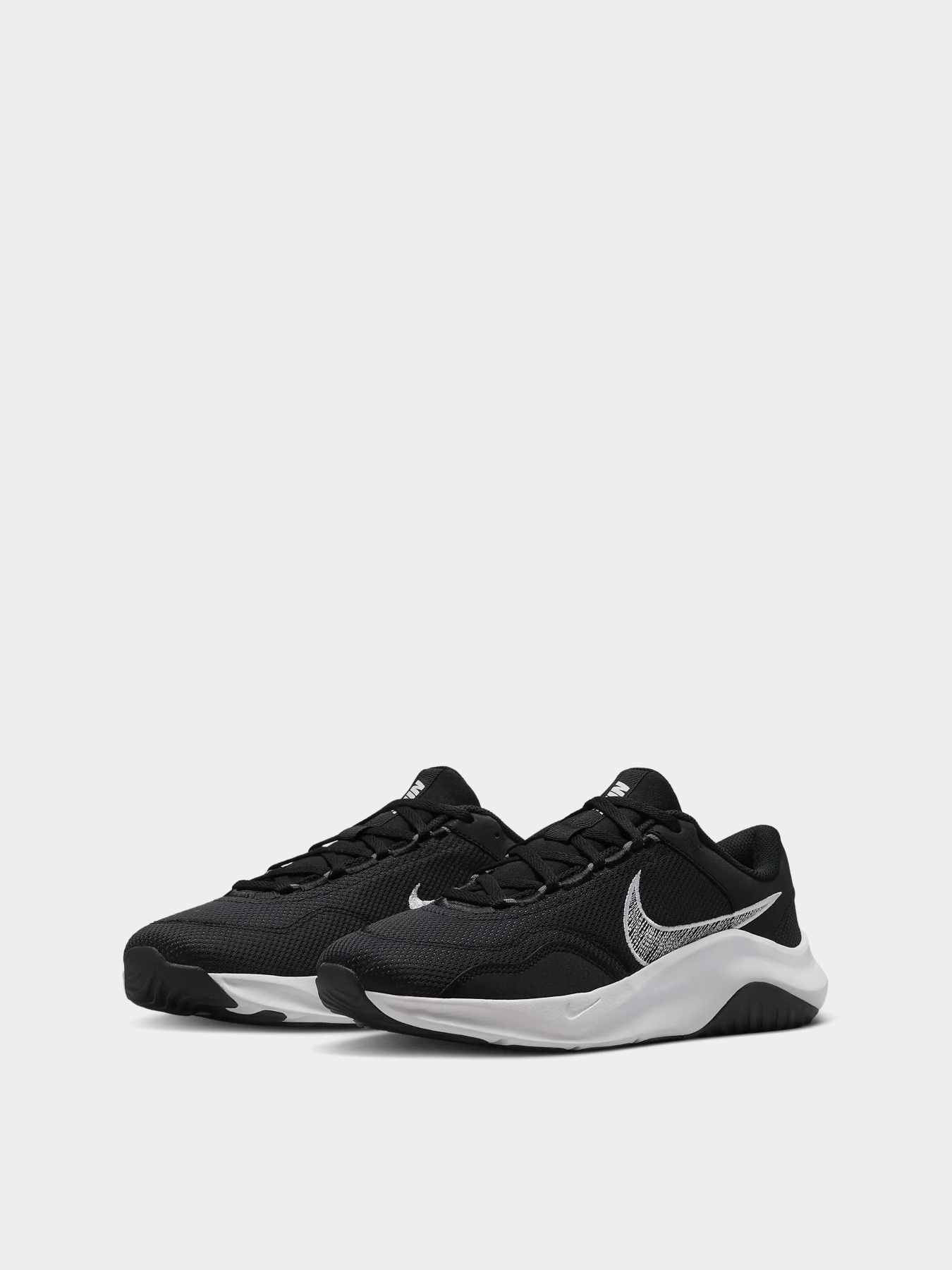 Кросівки NIKE LEGEND ESSENTIAL 3 модель DM1120-001 Фото