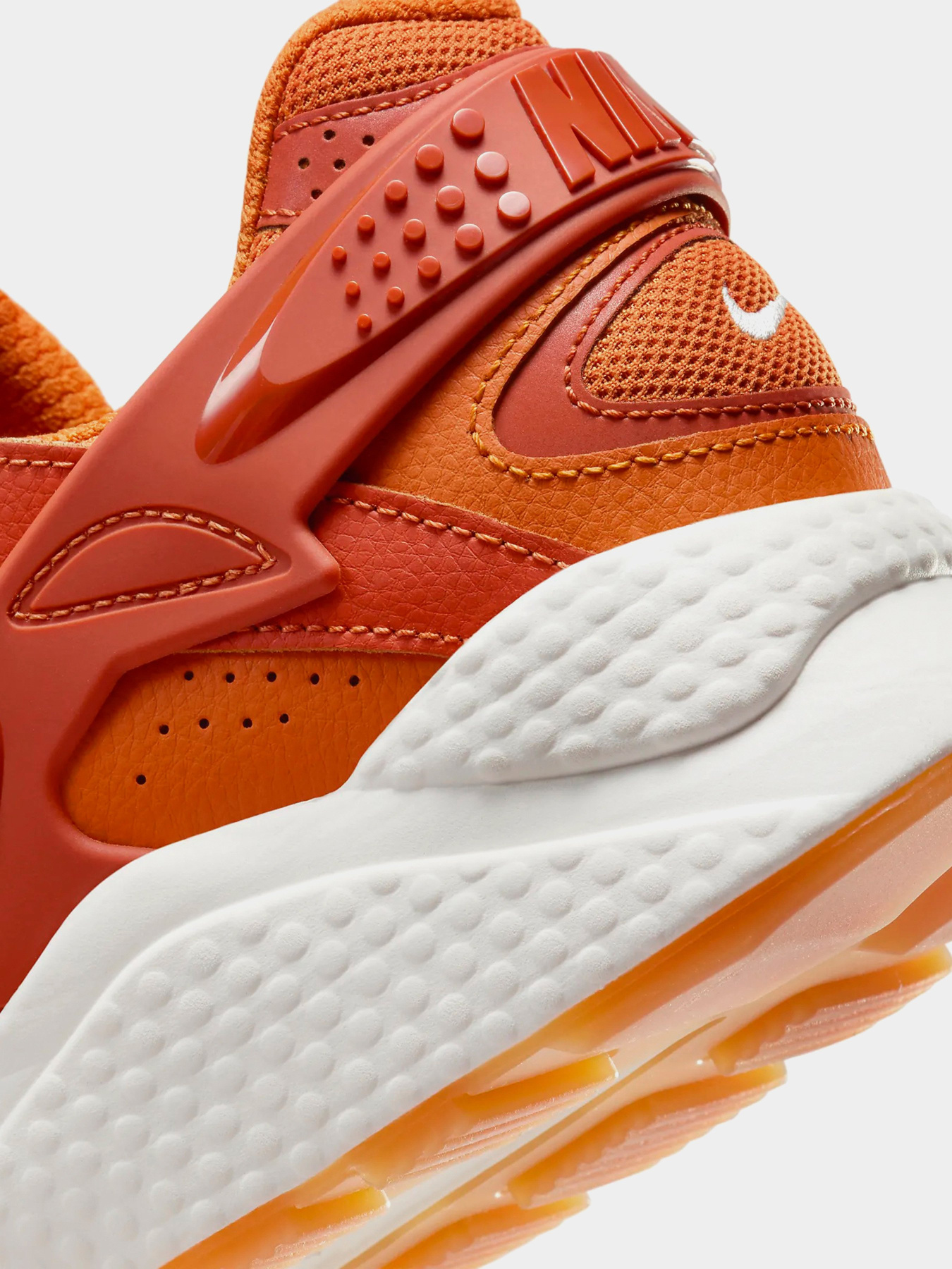 Кросівки NIKE AIR HUARACHE RUNNER модель DZ3306-800 Кросівки NIKE AIR HUARACHE RUNNER модель DZ3306-800 Фото