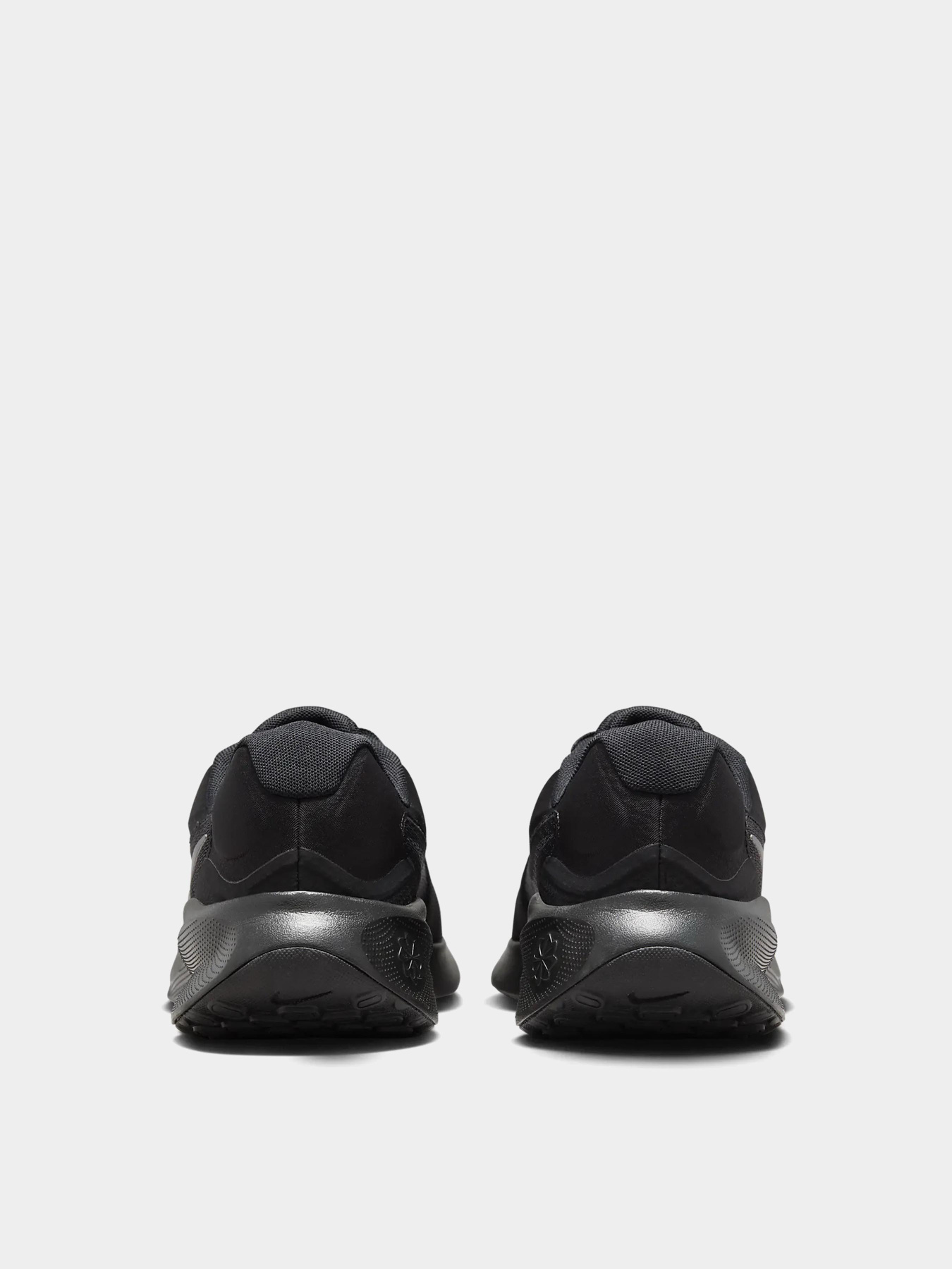 Кросівки NIKE REVOLUTION 7 модель FB2207-005 Фото