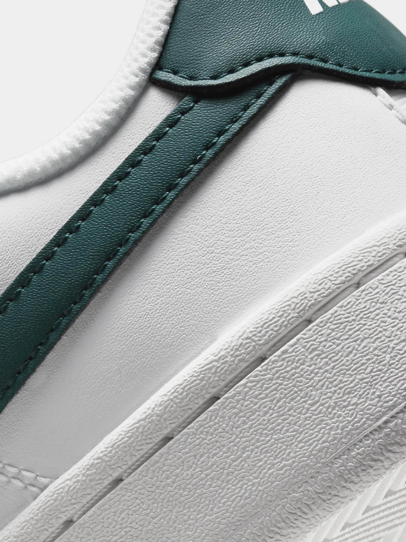 Кеди NIKE COURT ROYALE 2 модель CQ9246-105 Кеди NIKE COURT ROYALE 2 модель CQ9246-105 Фото