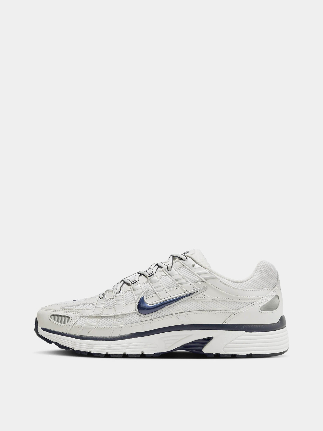 Кроссовки NIKE P-6000 модель CD6404-018 Фото