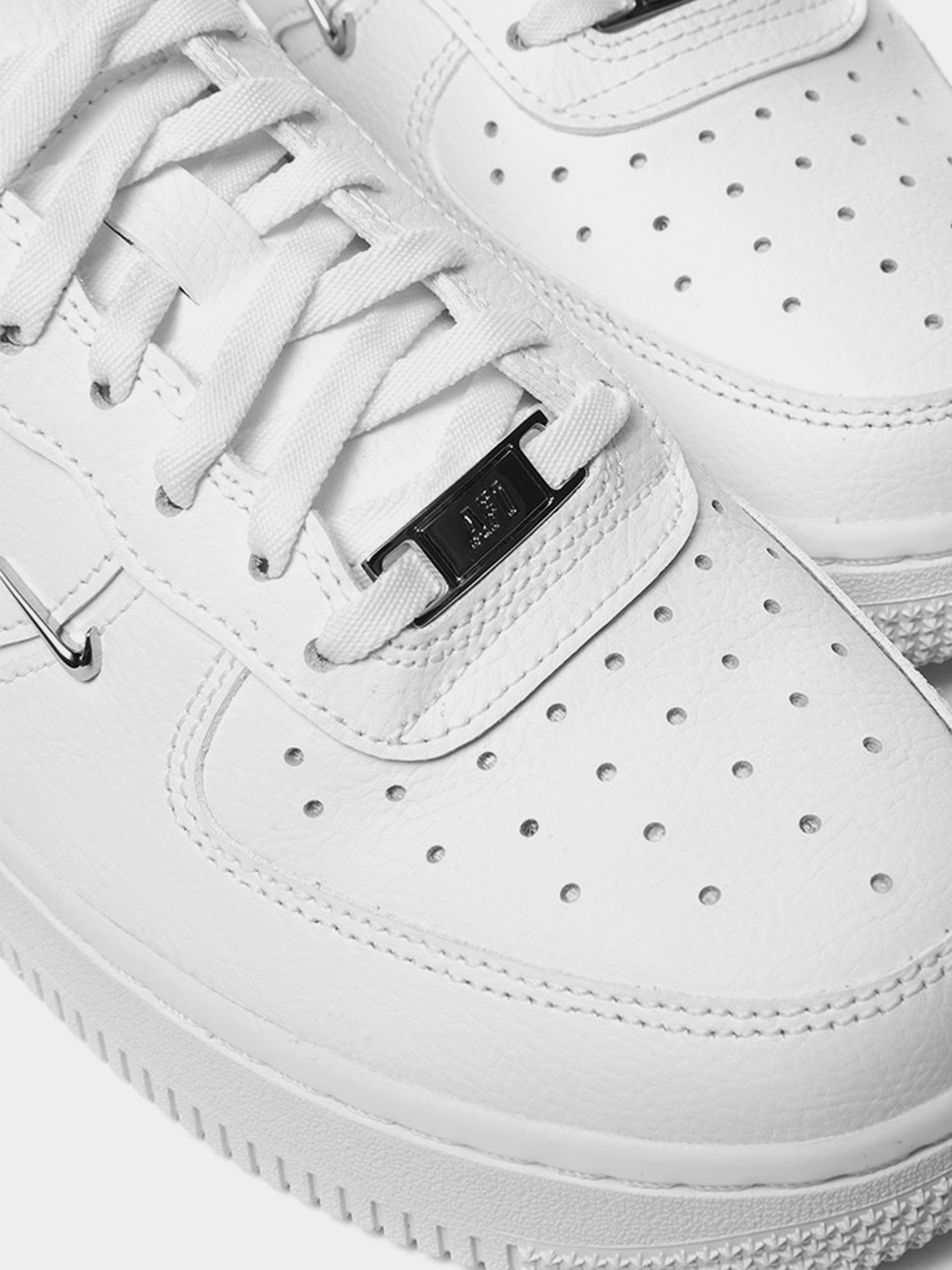 Кеди NIKE AIR FORCE 1 07 LX модель CT1990-100 Фото