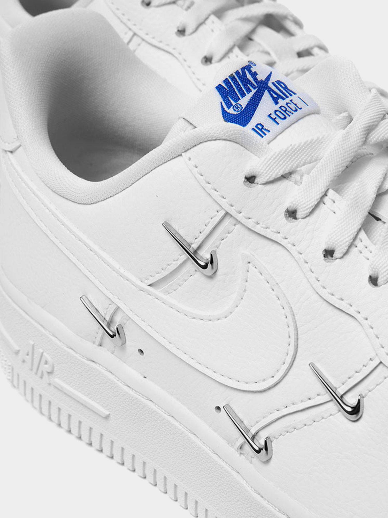 Кеди NIKE AIR FORCE 1 07 LX модель CT1990-100 Фото