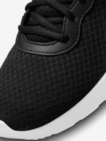 Кроссовки NIKE Tanjun модель DJ6257-001 Фото
