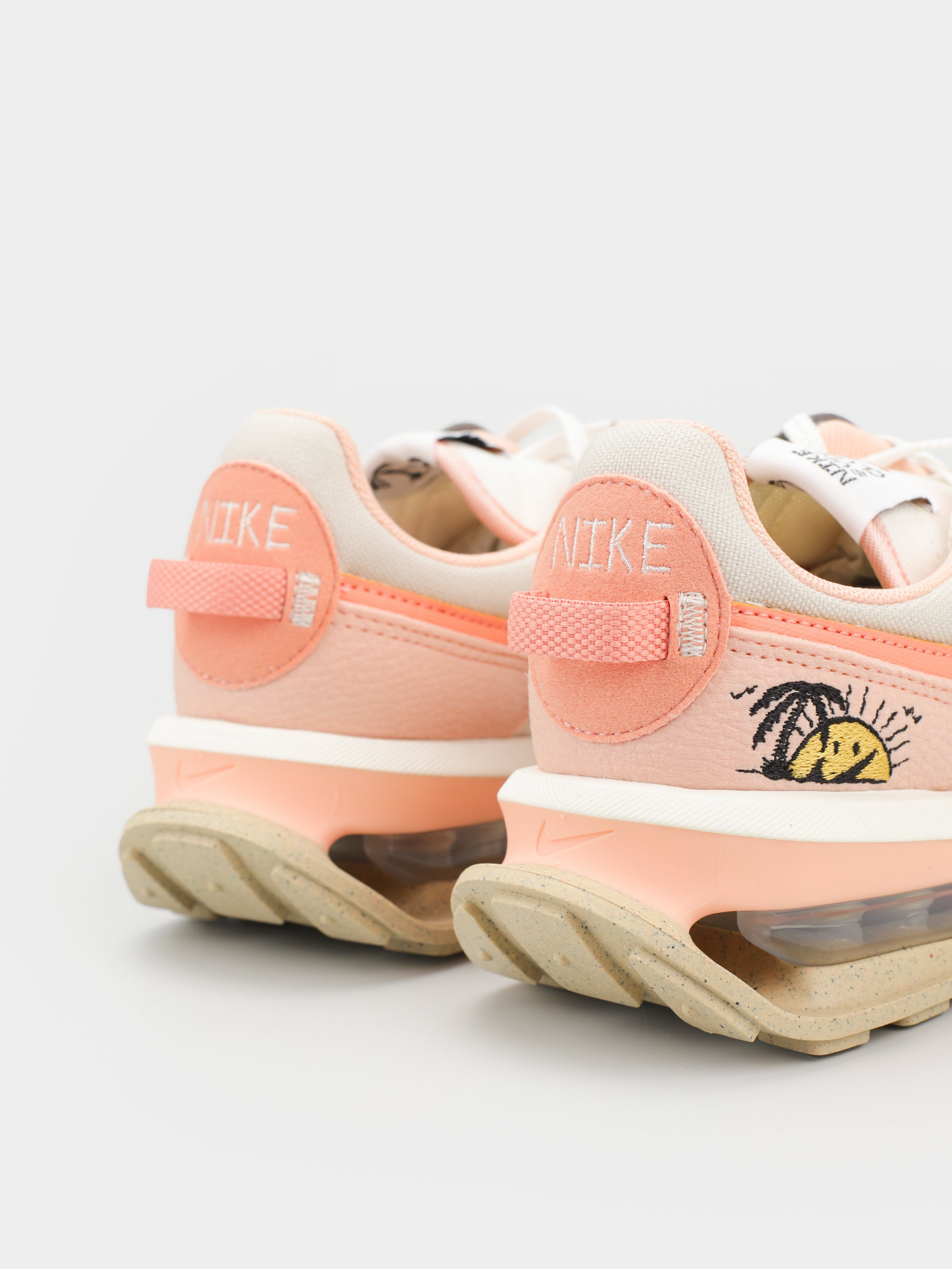 Кросівки NIKE AIR MAX PRE-DAY SUN CLUB модель DJ9984-101 Кросівки NIKE AIR MAX PRE-DAY SUN CLUB модель DJ9984-101 Фото