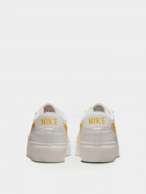 Кеди NIKE Blazer Low Platform модель DJ0292-111 Фото