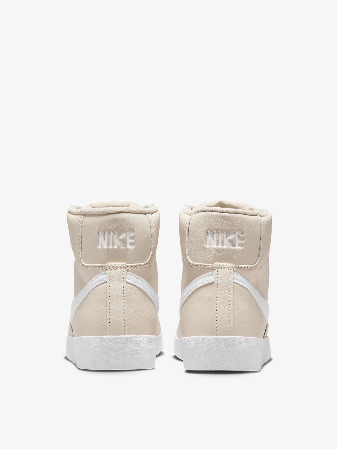 Кеды NIKE BLAZER MID 77 NEXT NATURE модель DQ4124-106 Кеды NIKE BLAZER MID 77 NEXT NATURE модель DQ4124-106 Фото
