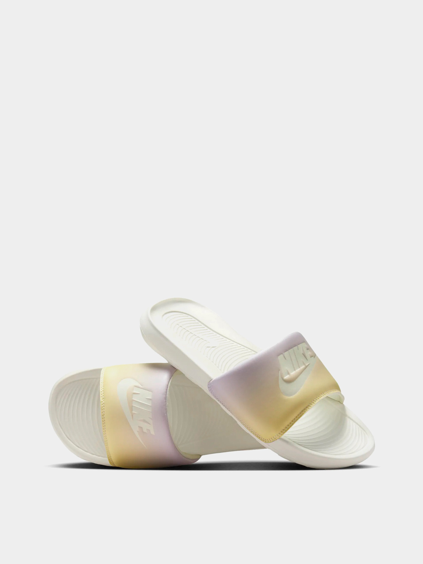 Шльопанці NIKE VICTORI ONE модель CN9676-107 Фото