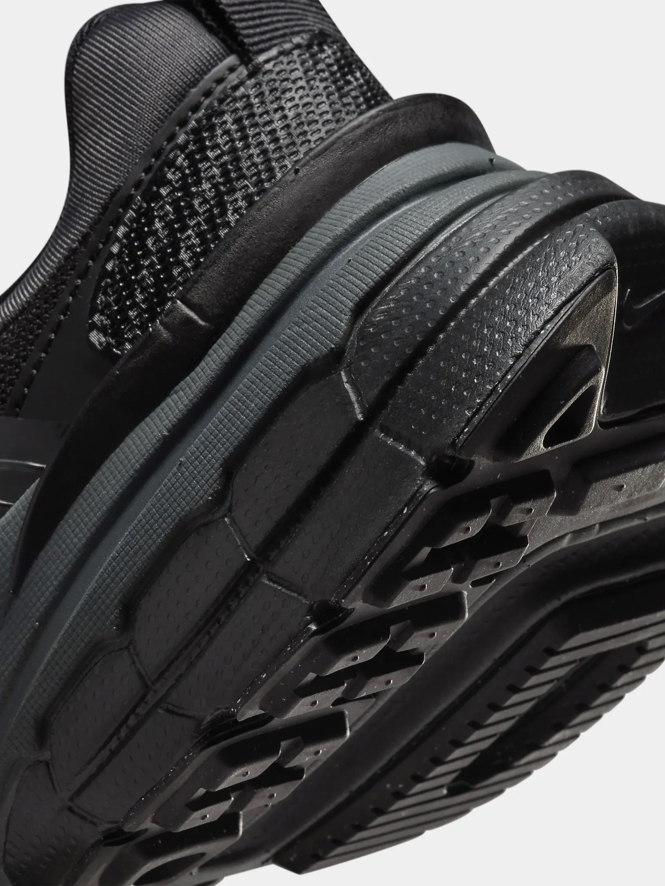 Кросівки NIKE V2K RUN модель FD0736-001 Кросівки NIKE V2K RUN модель FD0736-001 Фото