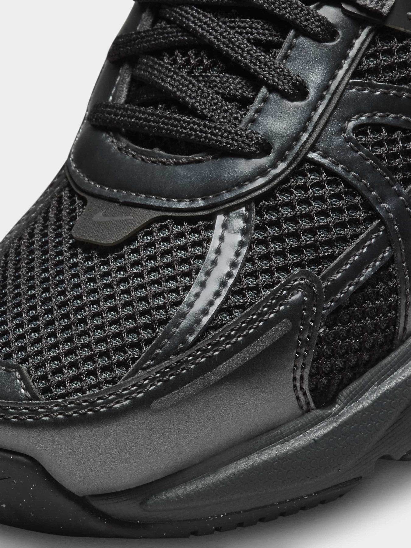 Кросівки NIKE V2K RUN модель FD0736-001 Кросівки NIKE V2K RUN модель FD0736-001 Фото