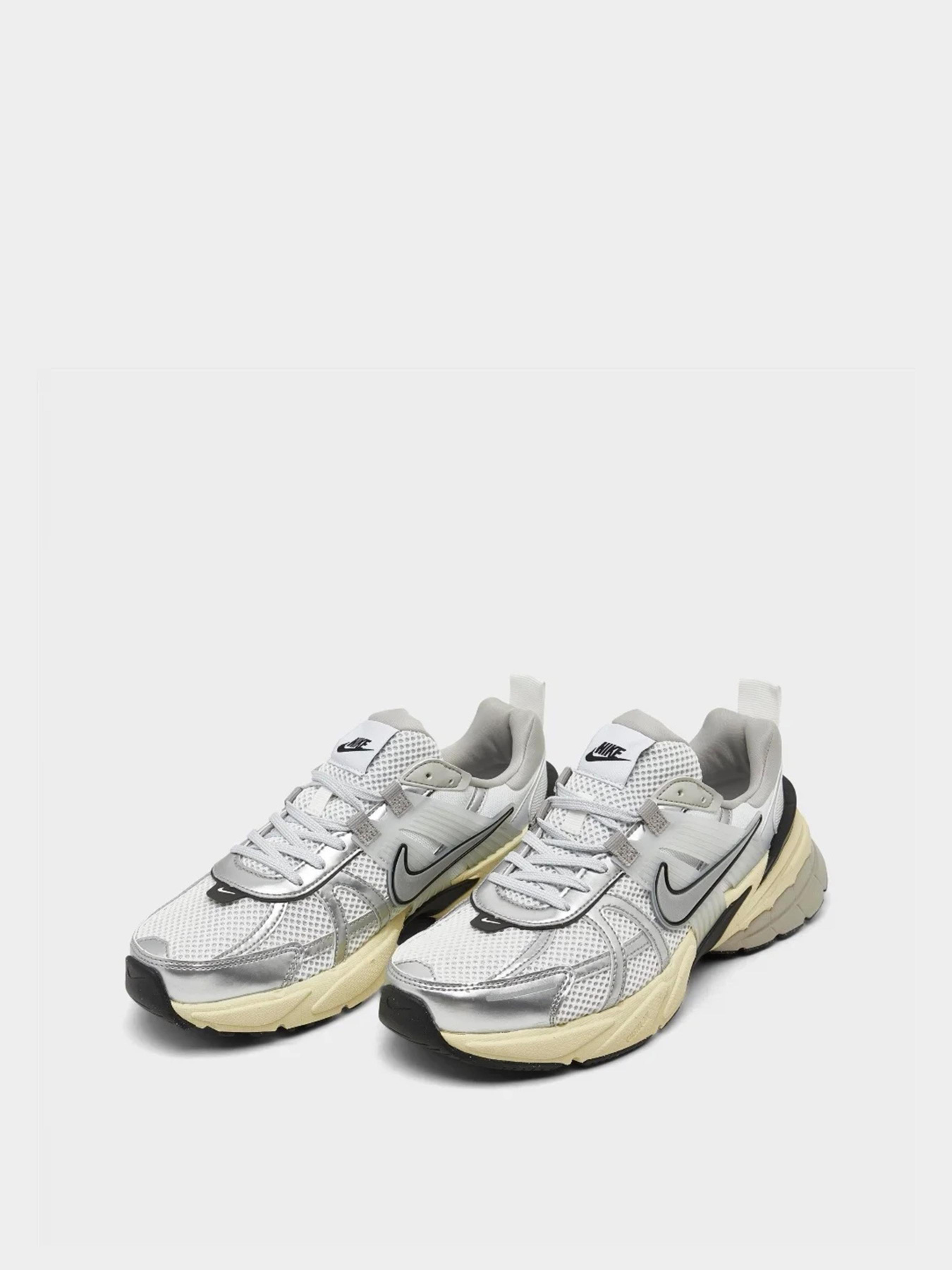 Кроссовки NIKE V2K RUN модель FD0736-100 Кроссовки NIKE V2K RUN модель FD0736-100 Фото