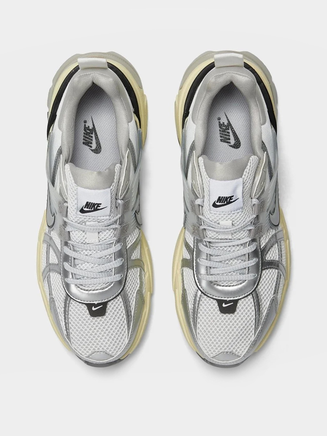 Кроссовки NIKE V2K RUN модель FD0736-100 Кроссовки NIKE V2K RUN модель FD0736-100 Фото