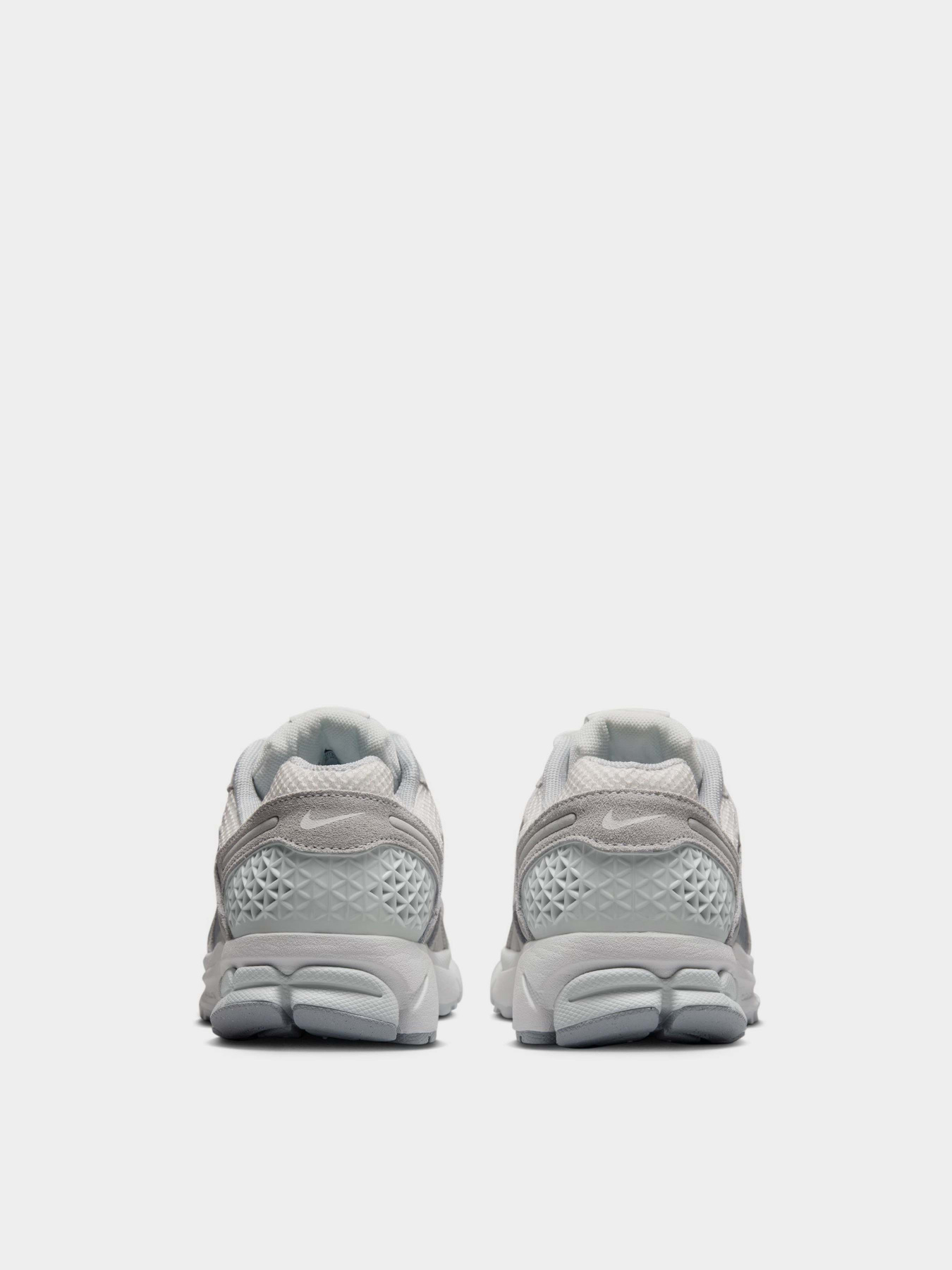 Кросівки NIKE ZOOM VOMERO 5 модель HQ0458-001 Кросівки NIKE ZOOM VOMERO 5 модель HQ0458-001 Фото