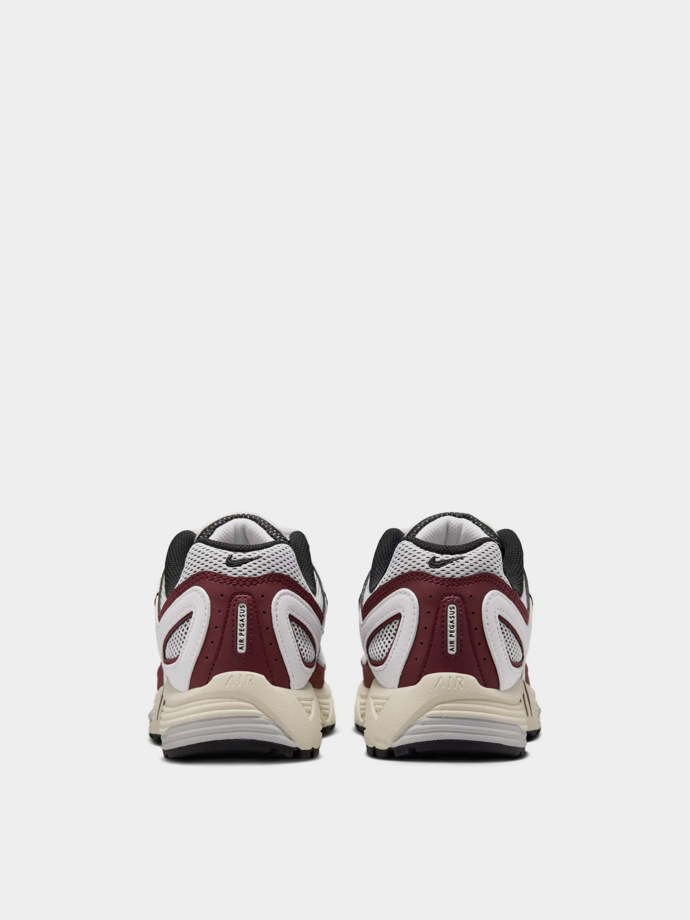 Кроссовки NIKE AIR PEGASUS 2005 модель HQ5718-600 Кроссовки NIKE AIR PEGASUS 2005 модель HQ5718-600 Фото