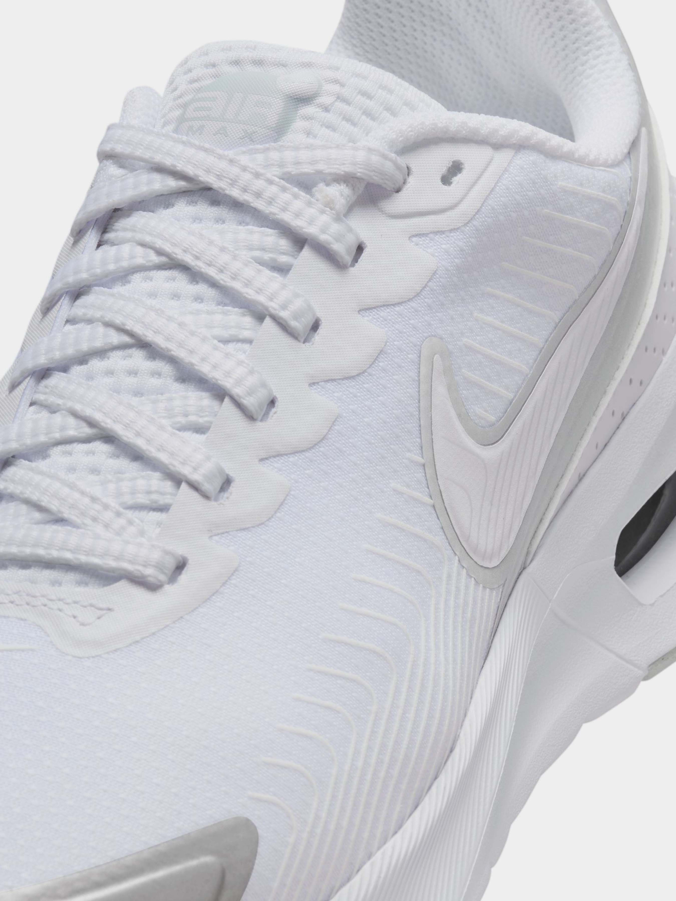 Кроссовки NIKE AIR MAX NUAXIS модель HF1233-101 Кроссовки NIKE AIR MAX NUAXIS модель HF1233-101 Фото
