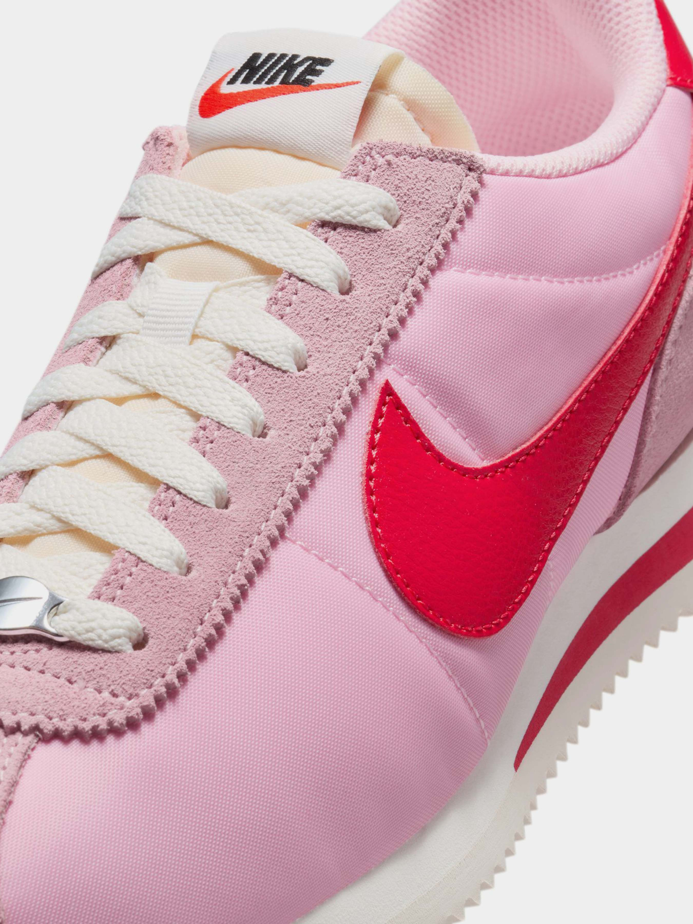 Кроссовки NIKE CORTEZ модель HF9994-600 Фото
