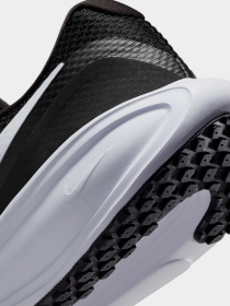 Кросівки NIKE REVOLUTION 8 модель HJ8485-001 Фото