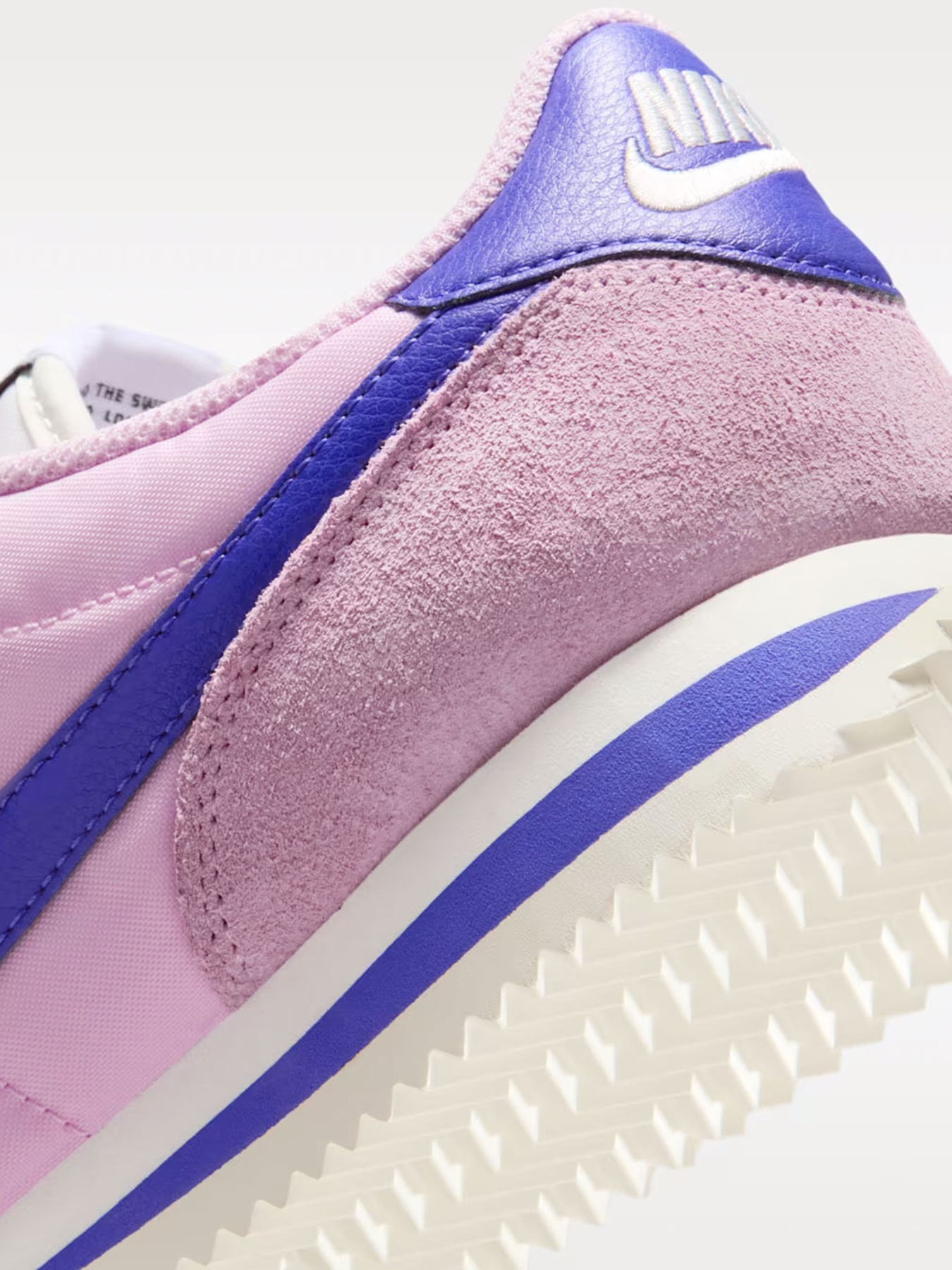 Кроссовки NIKE CORTEZ модель DZ2795-607 Кроссовки NIKE CORTEZ модель DZ2795-607 Фото