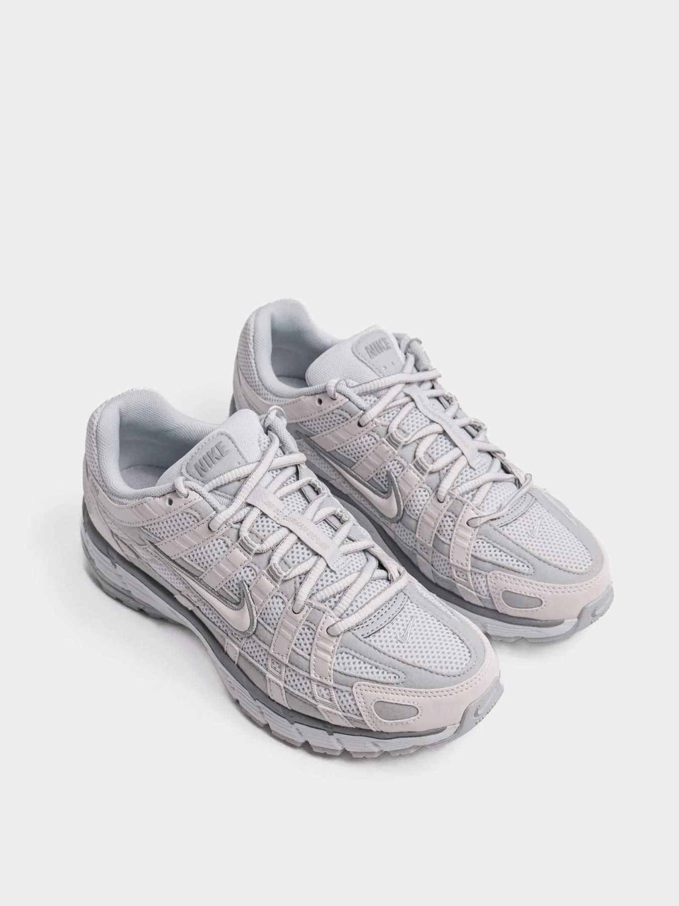 Кросівки NIKE P-6000 модель FV6603-101 Фото