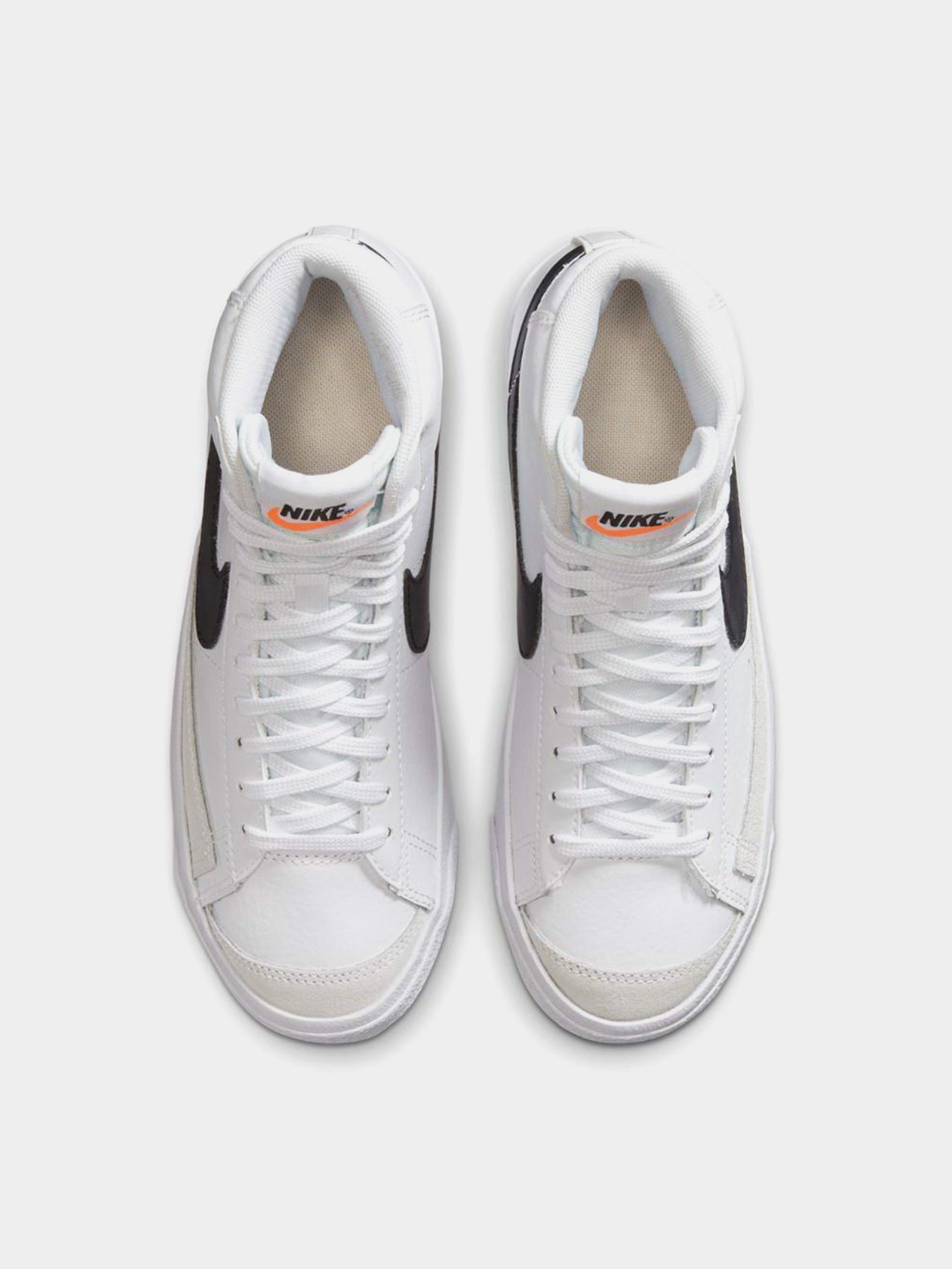 Кеди NIKE BLAZER MID '77 модель DA4086-100 Кеди NIKE BLAZER MID '77 модель DA4086-100 Фото