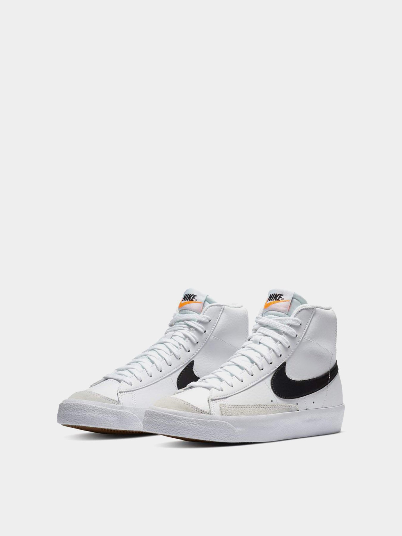 Кеди NIKE BLAZER MID '77 модель DA4086-100 Кеди NIKE BLAZER MID '77 модель DA4086-100 Фото
